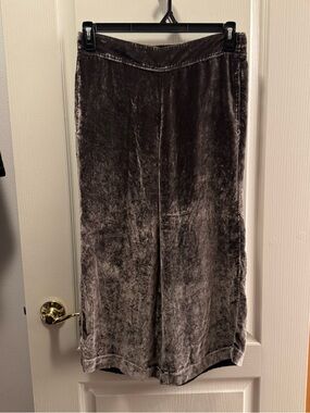 Madewell Velvet Huston Pull-On Crop Pants in color Spruce
